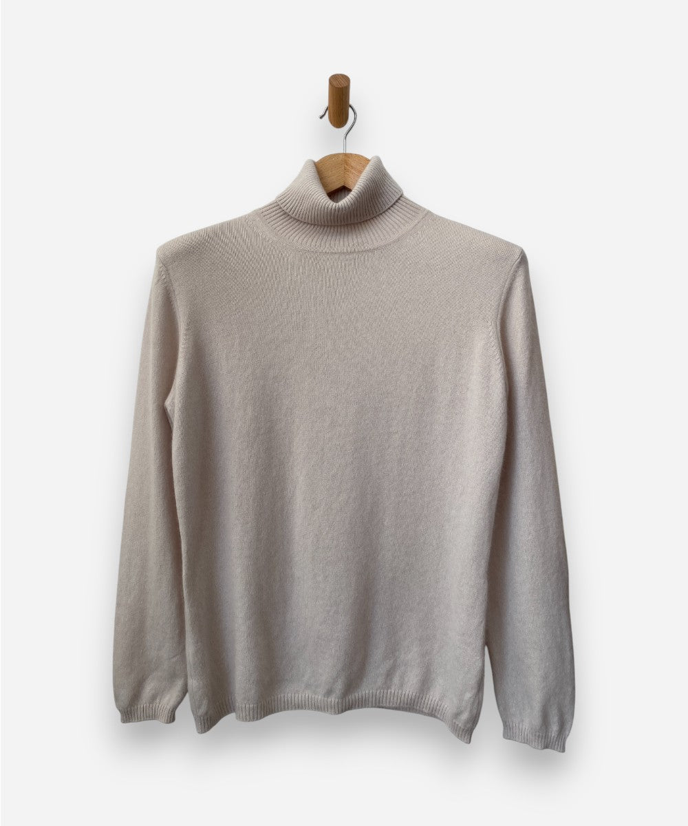 Secondhand cashmere jumper