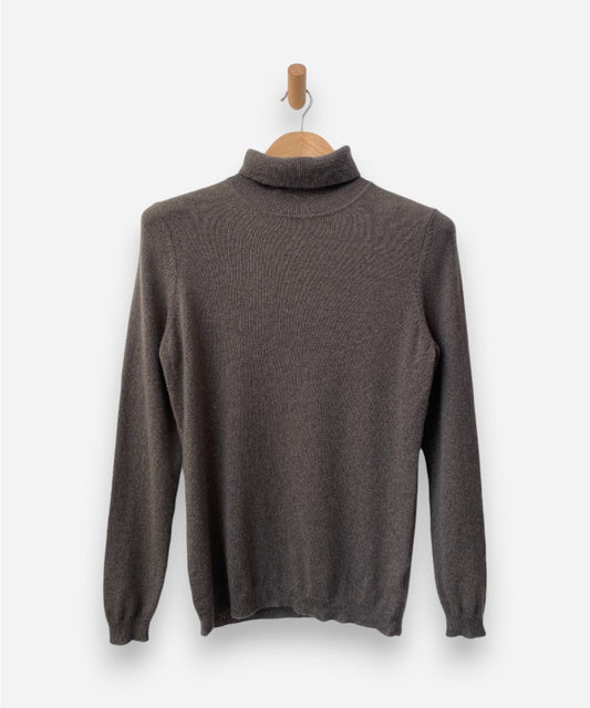 Secondhand cashmere jumper