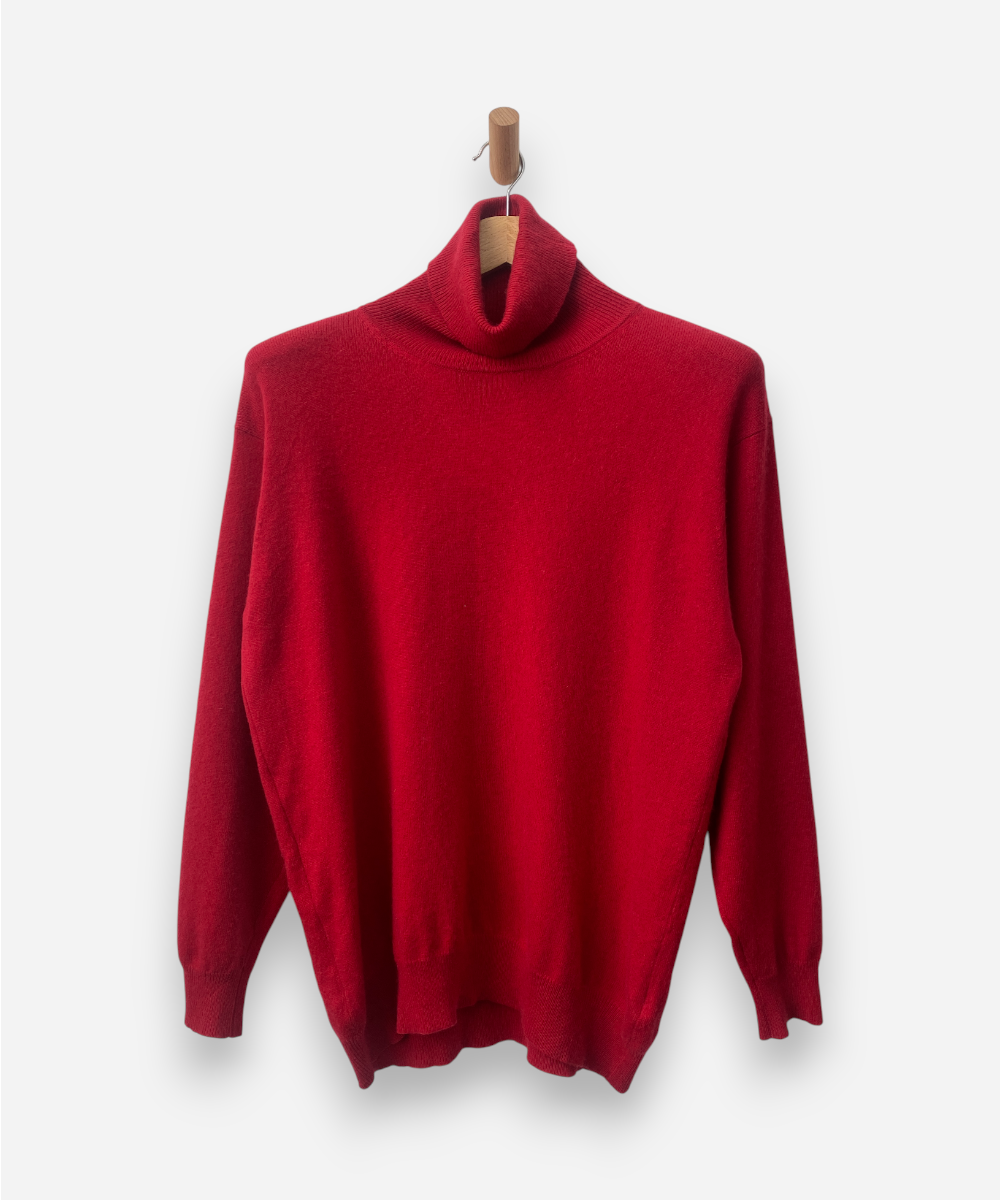 Secondhand cashmere jumper