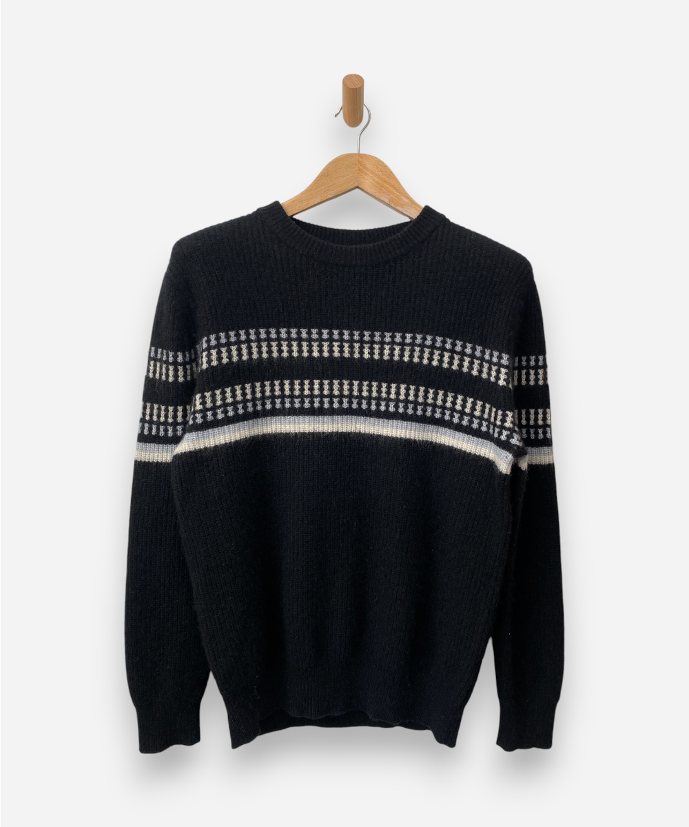 Secondhand cashmere jumper