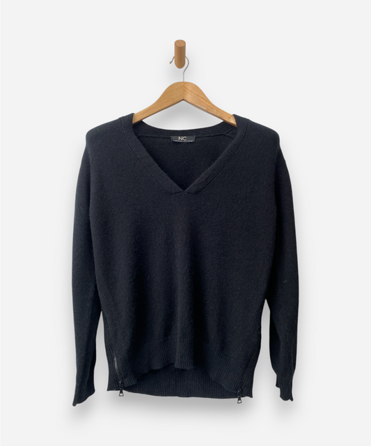 Secondhand cashmere jumper