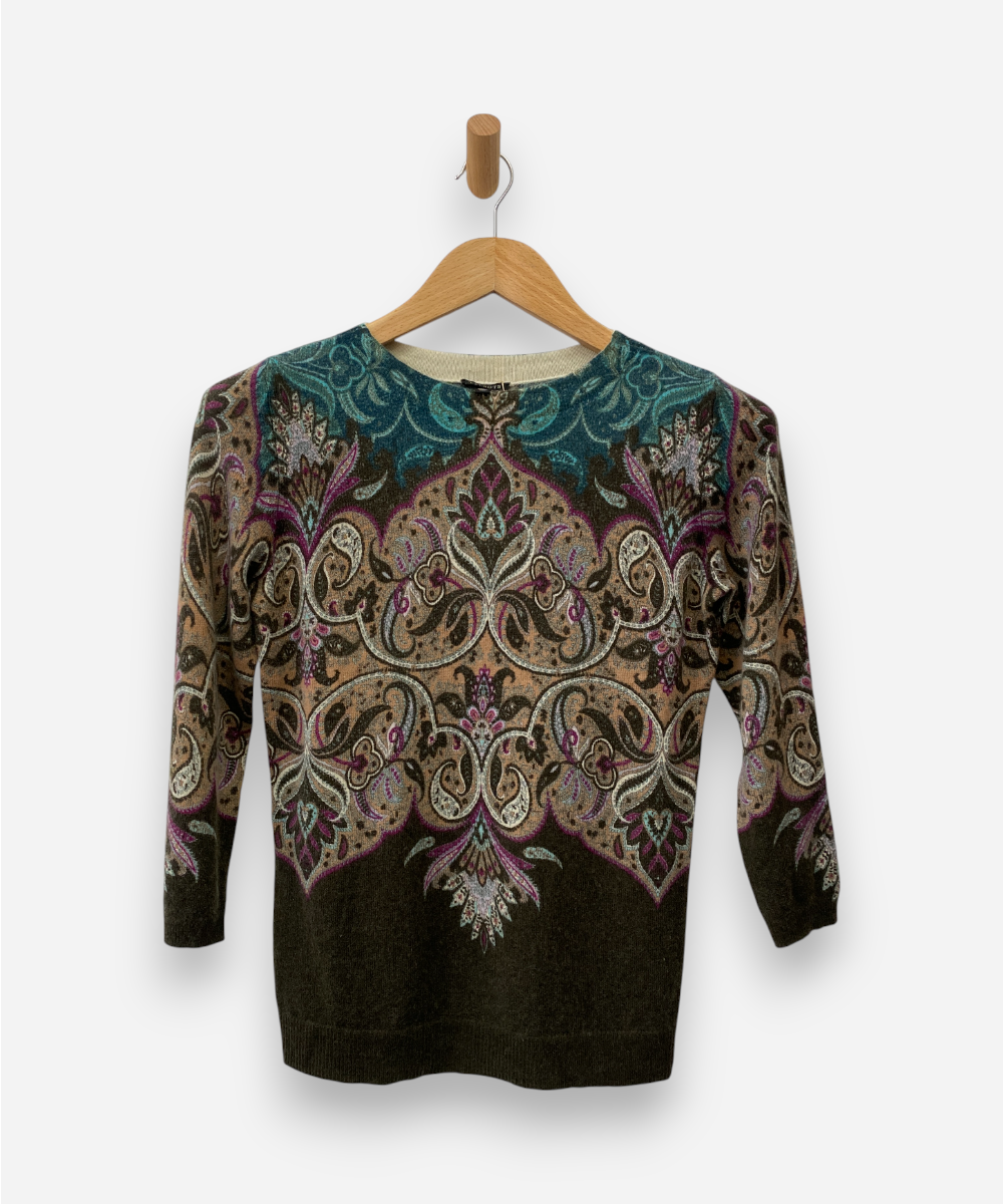 Secondhand cashmere jumper