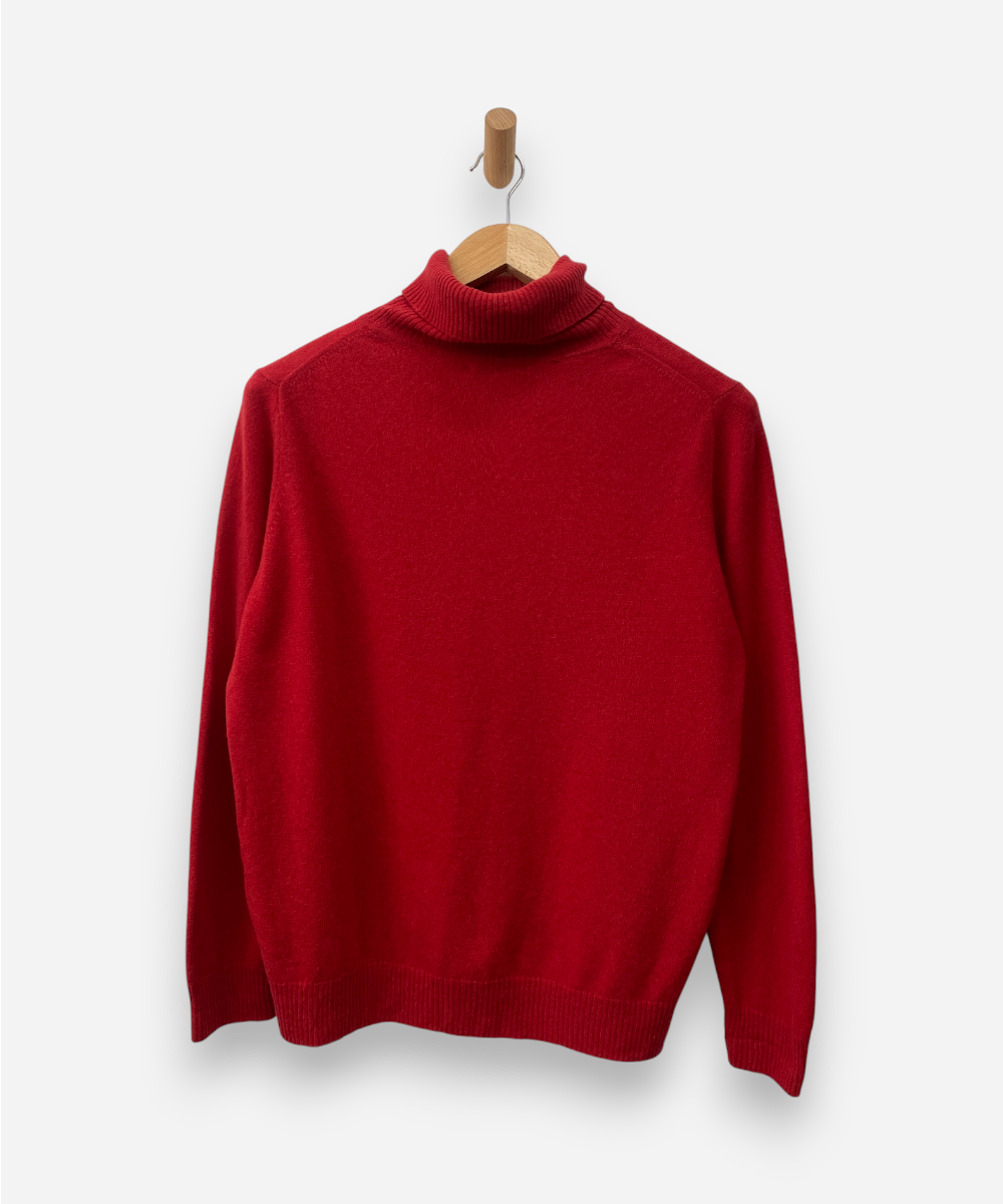 Secondhand cashmere jumper