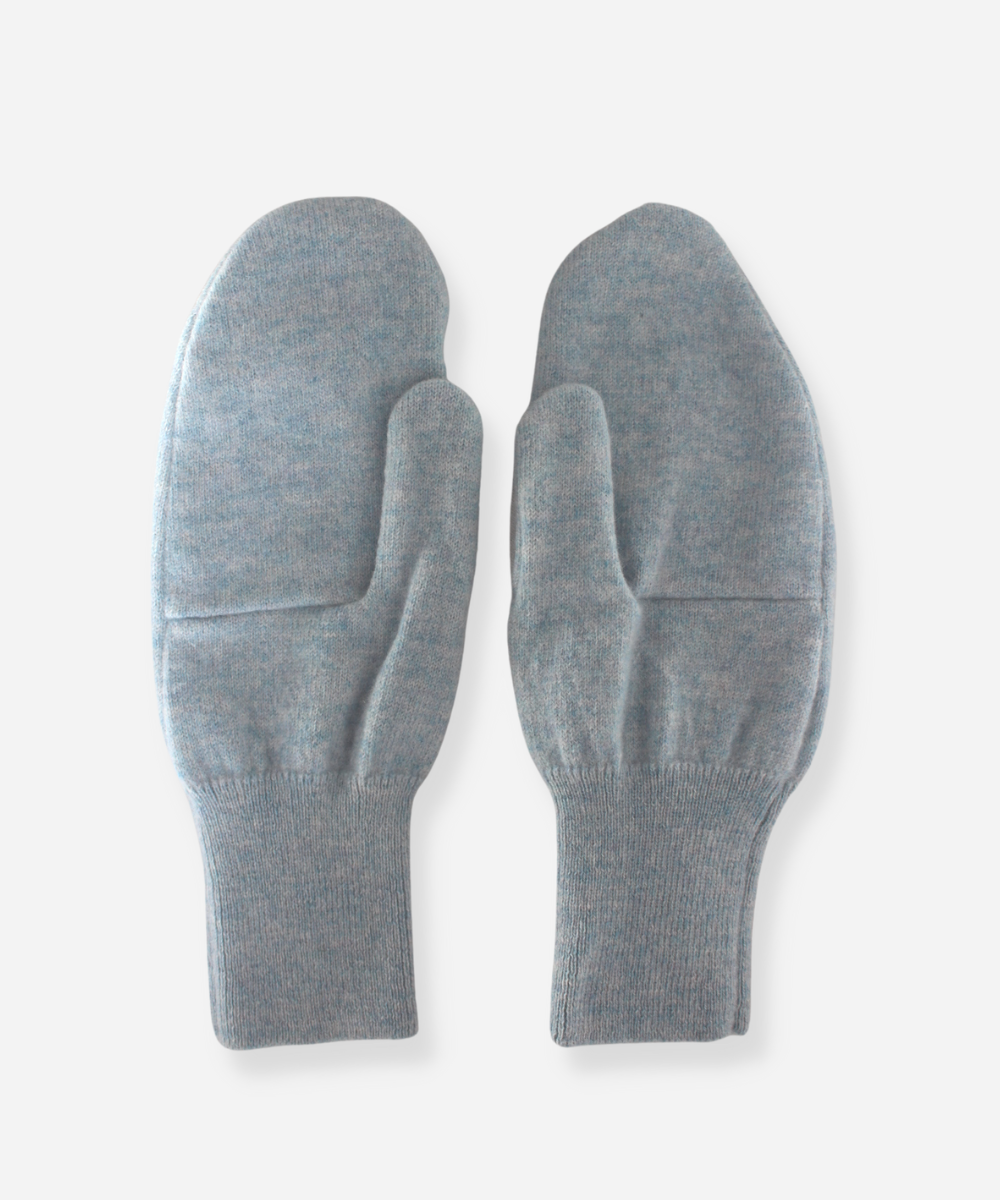 Reclaimed cashmere mittens