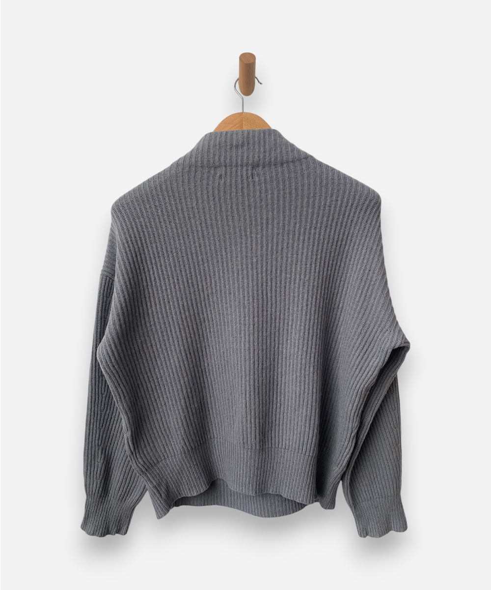 Secondhand cashmere jumper