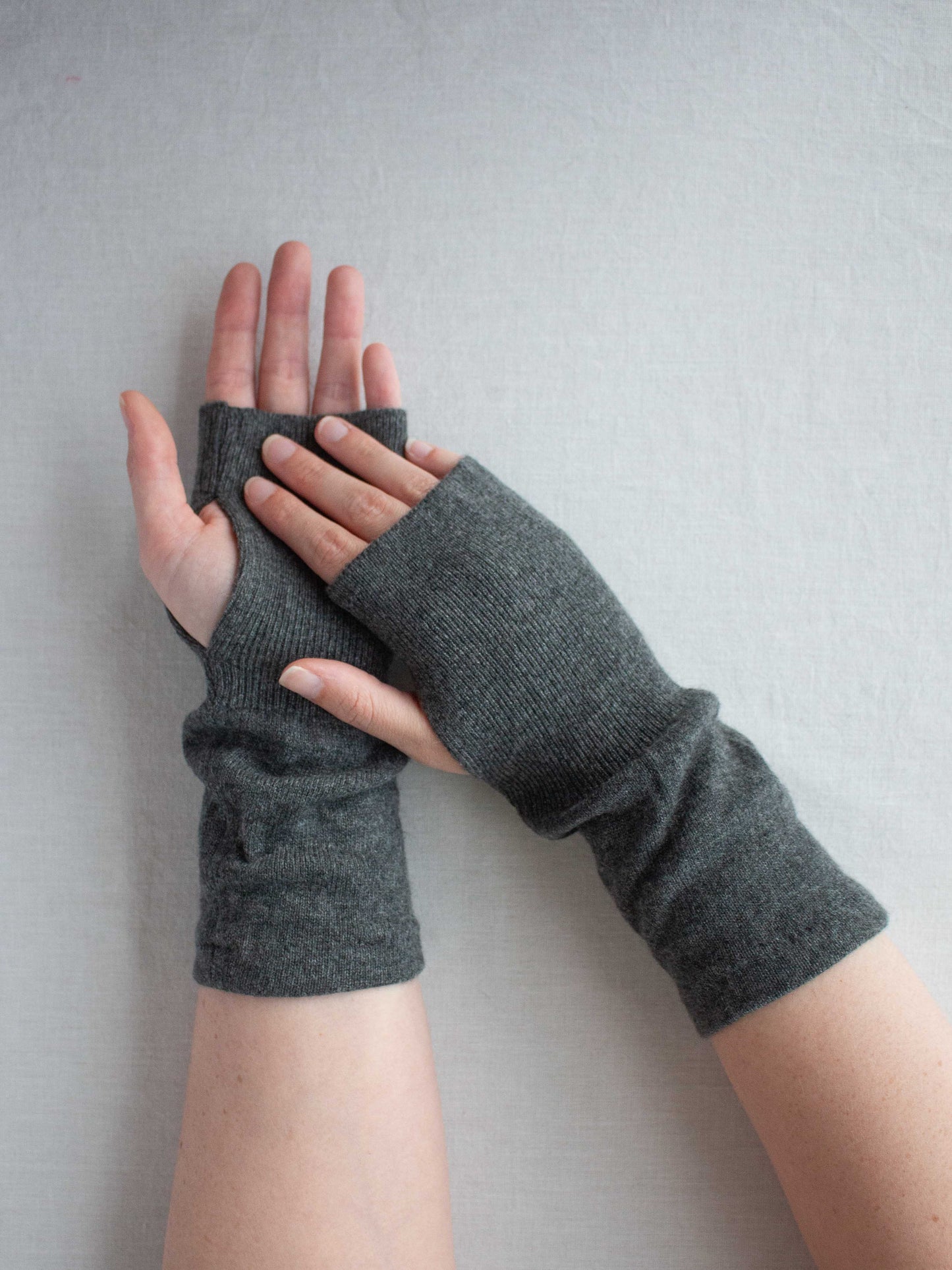 Recycled cashmere hand warmers