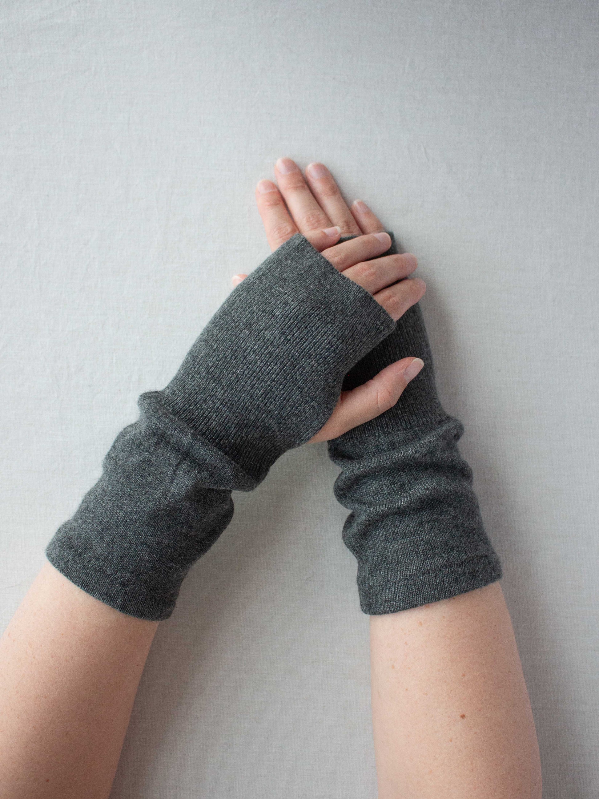 Recycled cashmere hand warmers