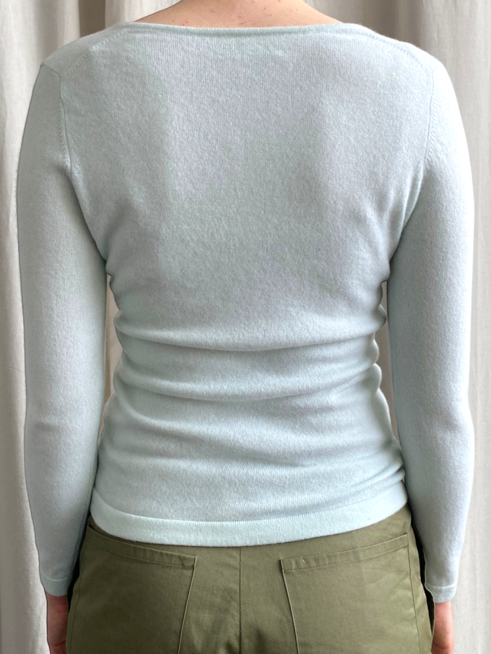Secondhand cashmere jumper