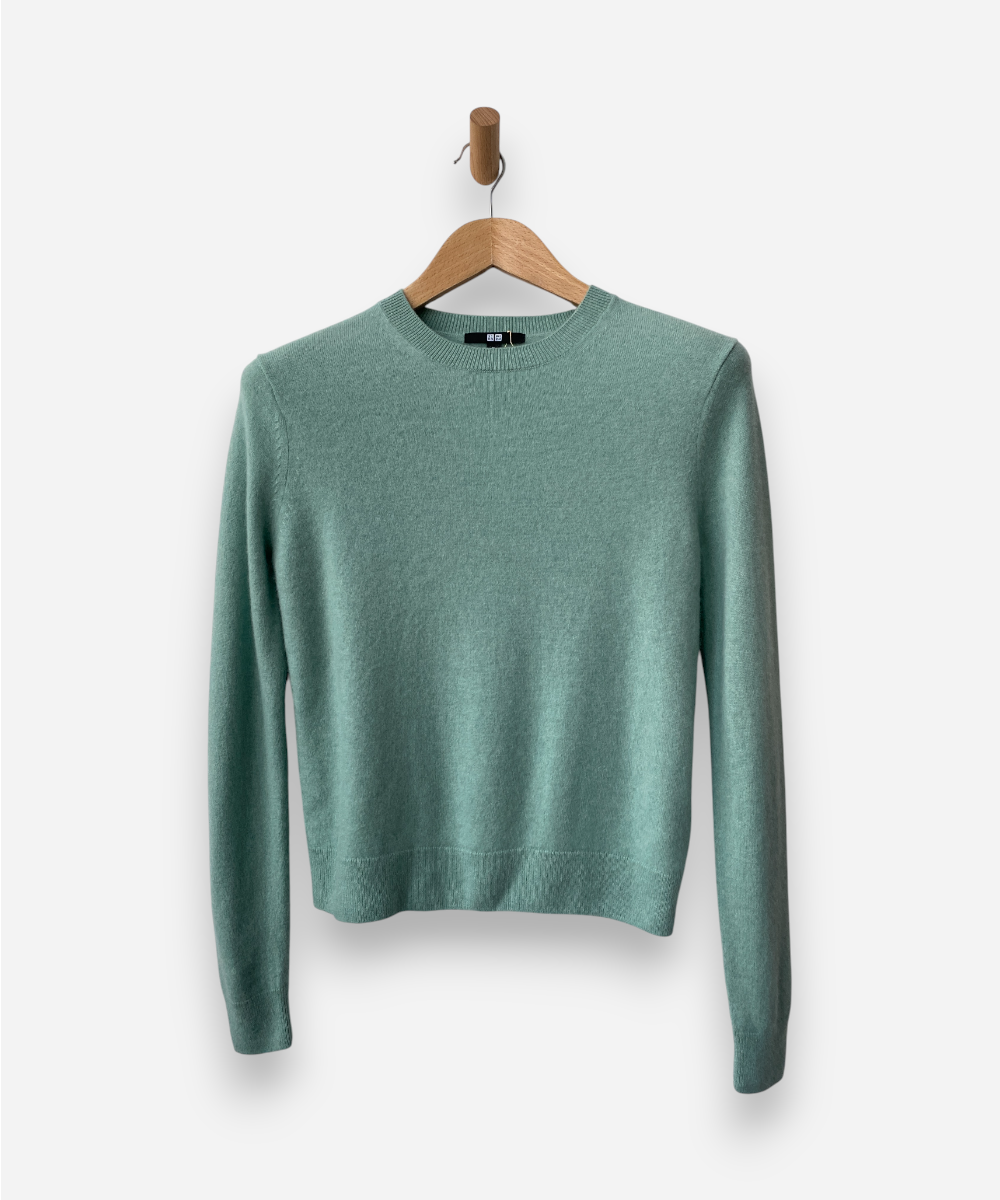 Secondhand cashmere jumper