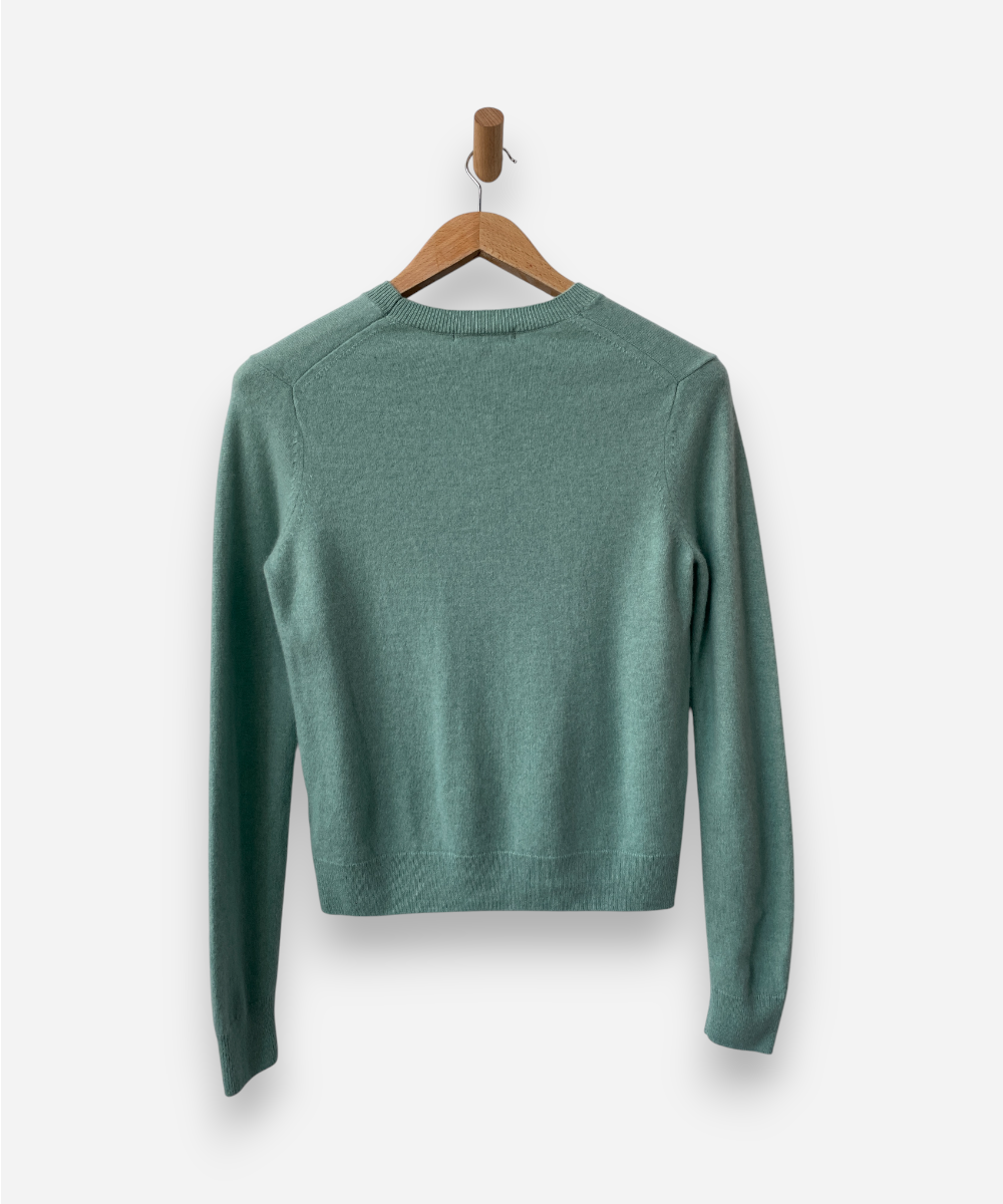 Secondhand cashmere jumper