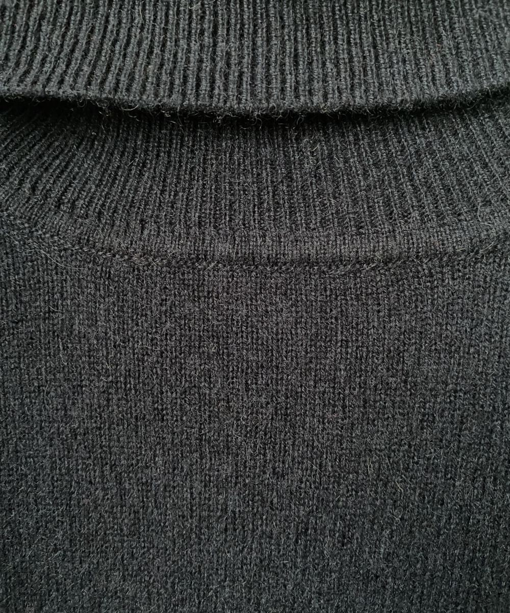 Secondhand cashmere jumper