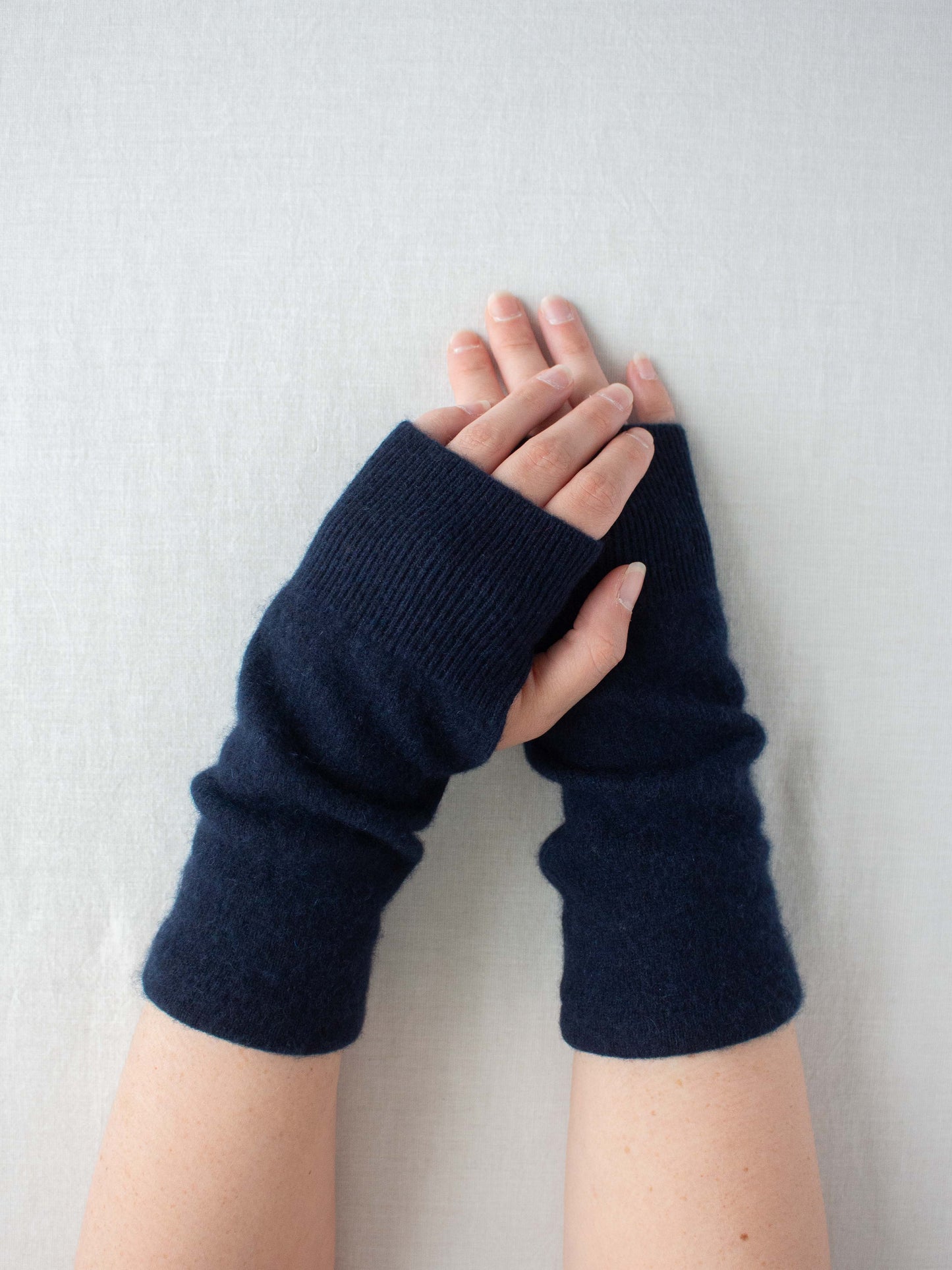 Recycled cashmere hand warmers