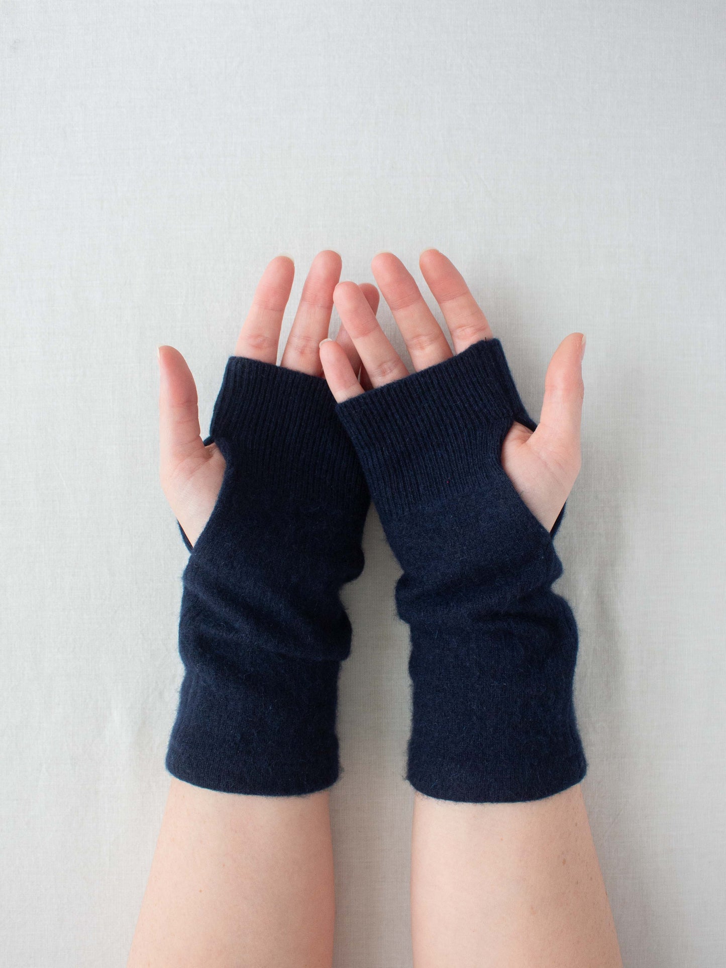 Recycled cashmere hand warmers