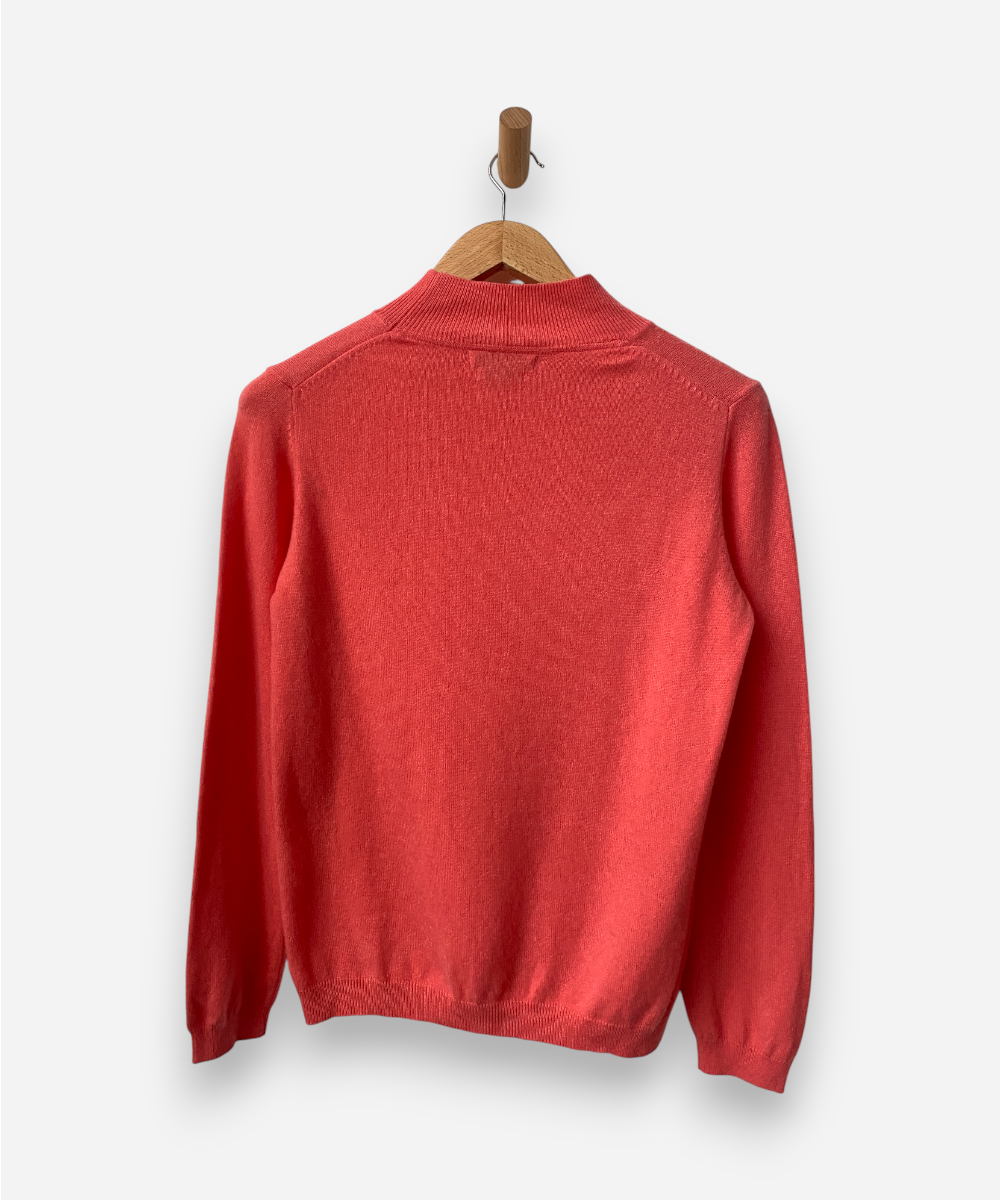 Secondhand cashmere jumper