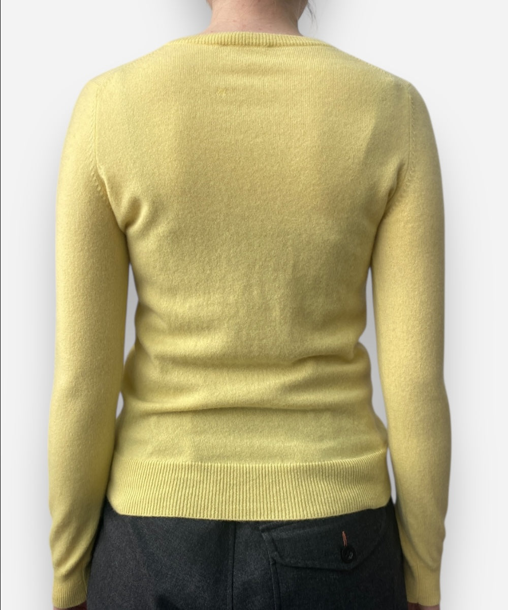Secondhand cashmere jumper