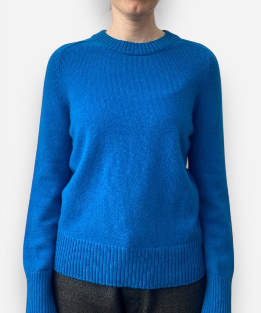 Secondhand cashmere jumper