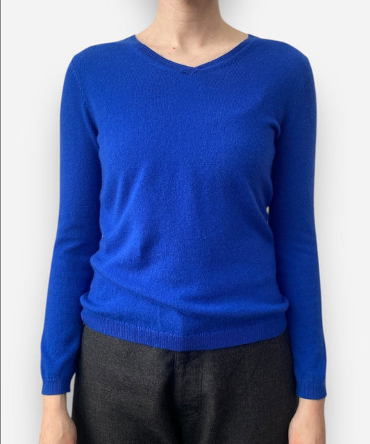 Secondhand cashmere jumper
