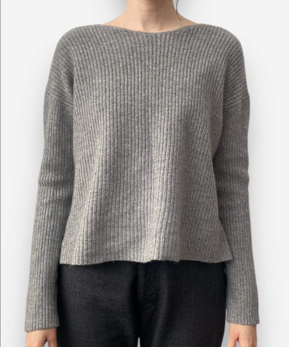 Secondhand cashmere jumper