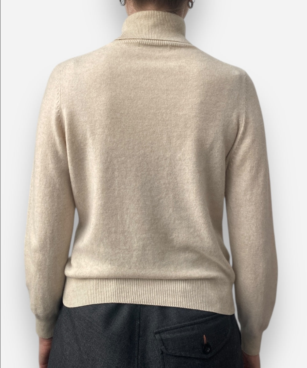 Secondhand cashmere jumper