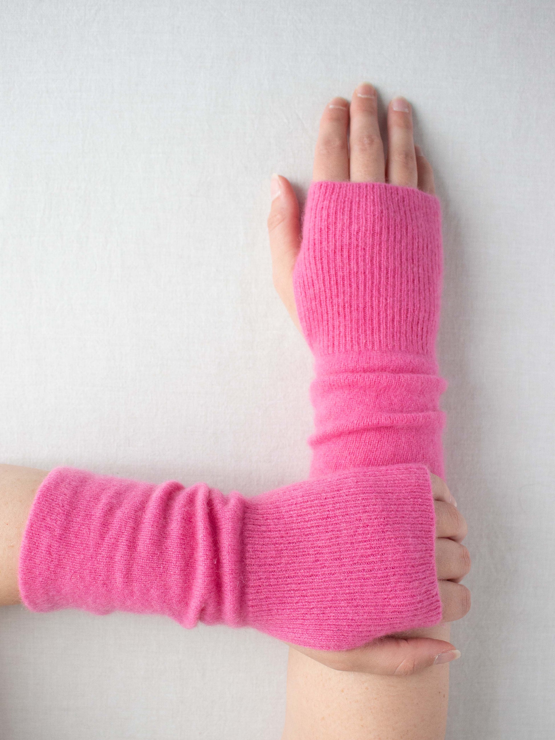 Recycled cashmere hand warmers