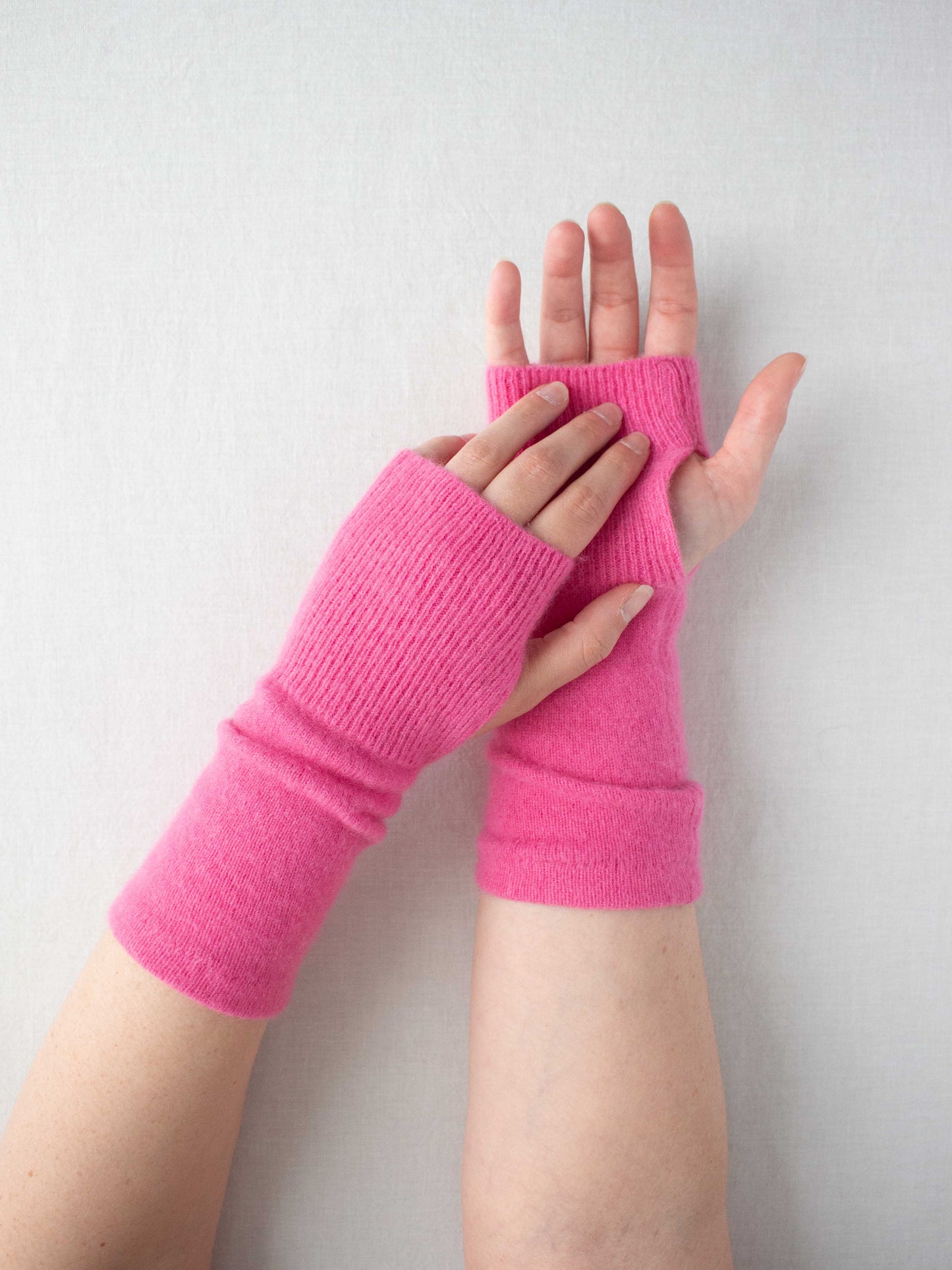Recycled cashmere hand warmers