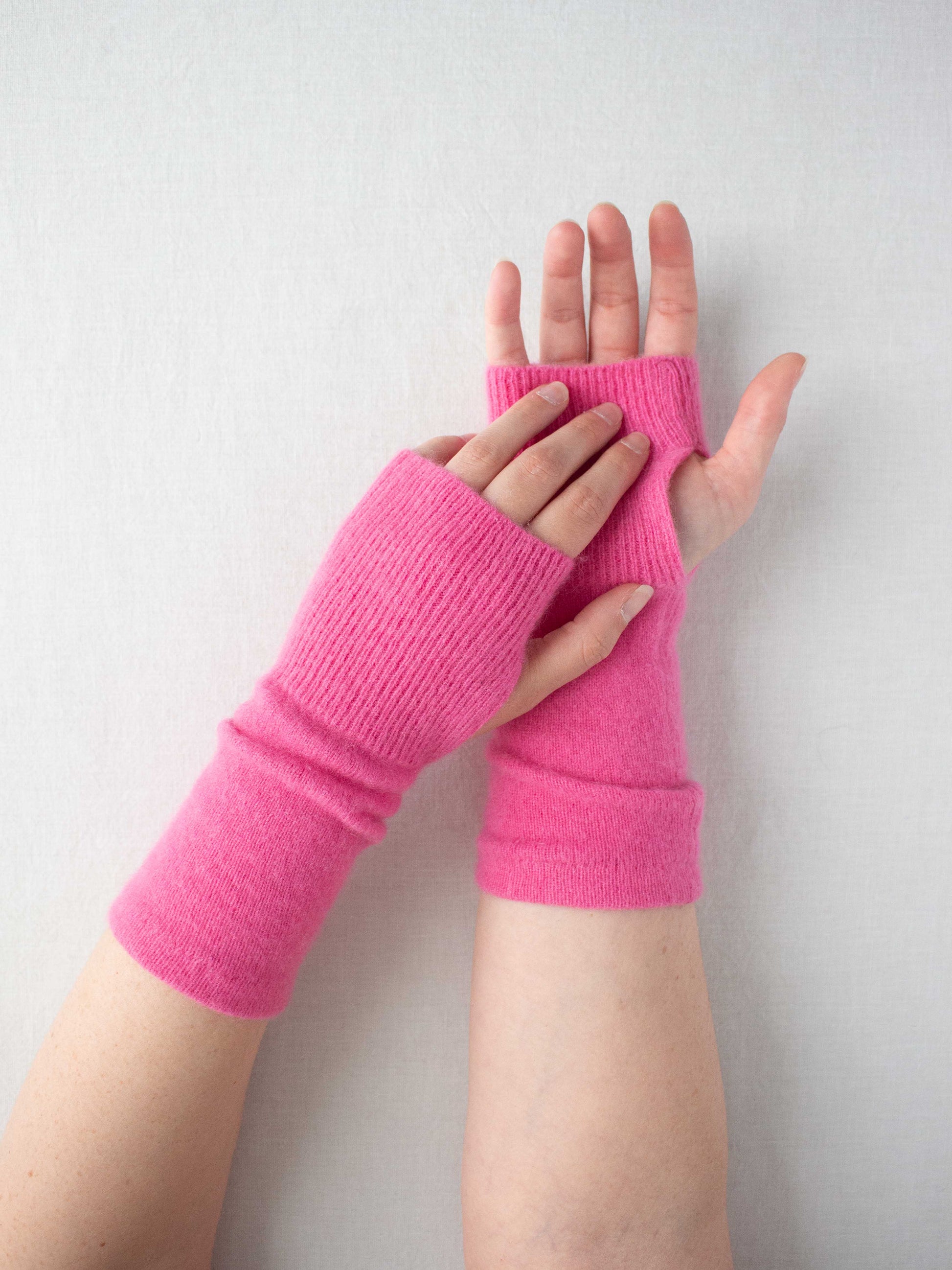 Recycled cashmere hand warmers