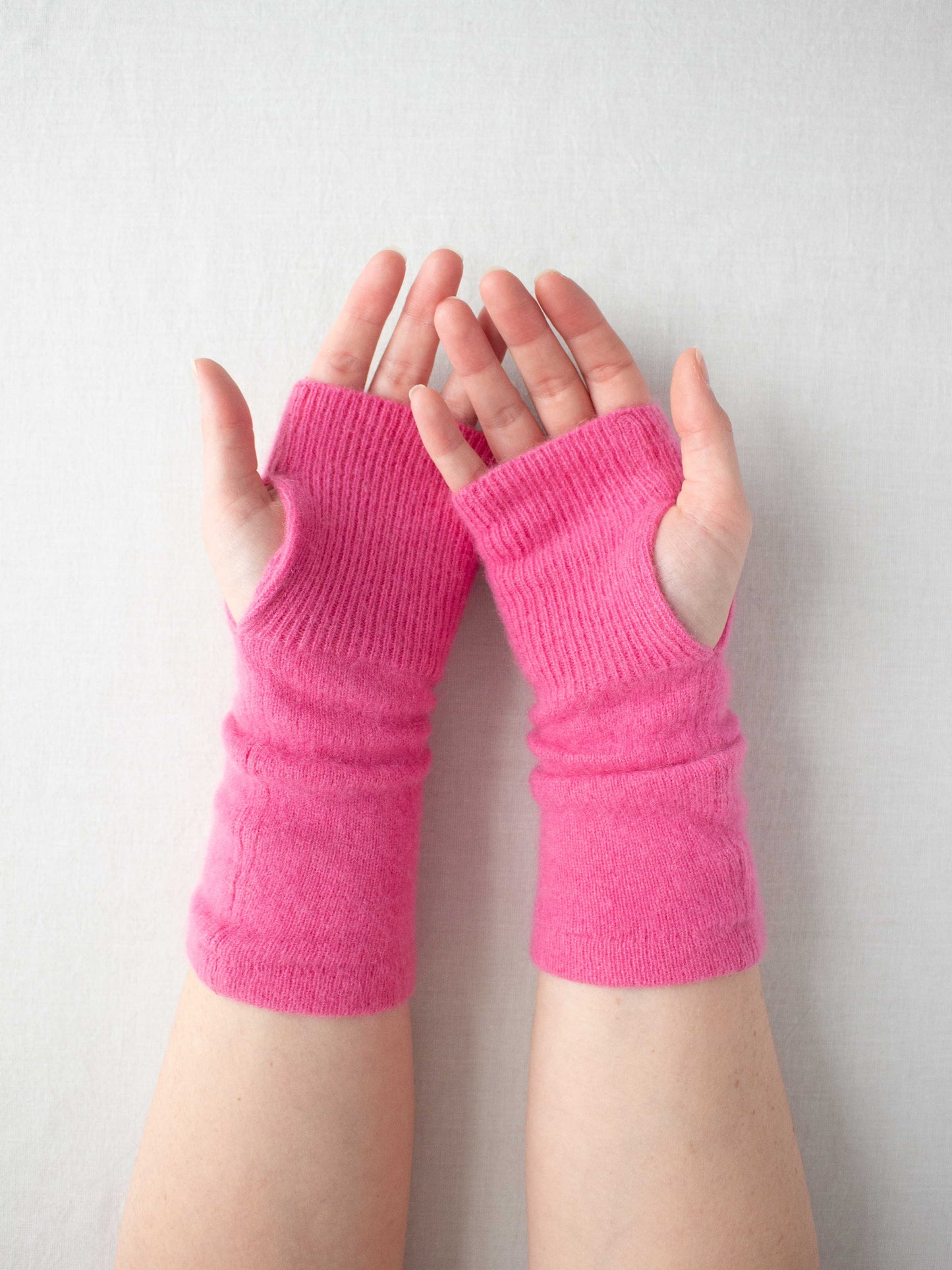 Recycled cashmere hand warmers