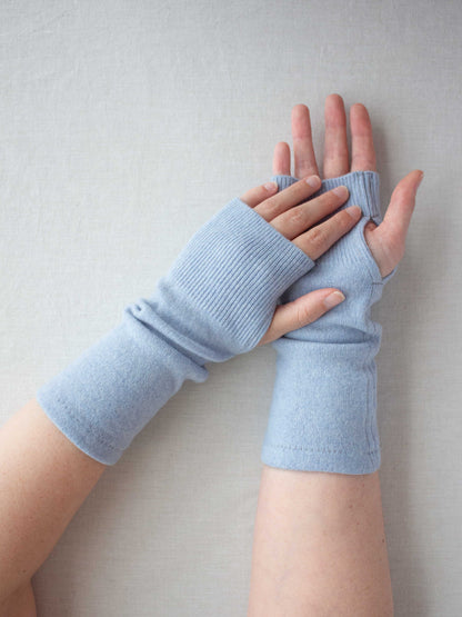 Recycled cashmere hand warmers