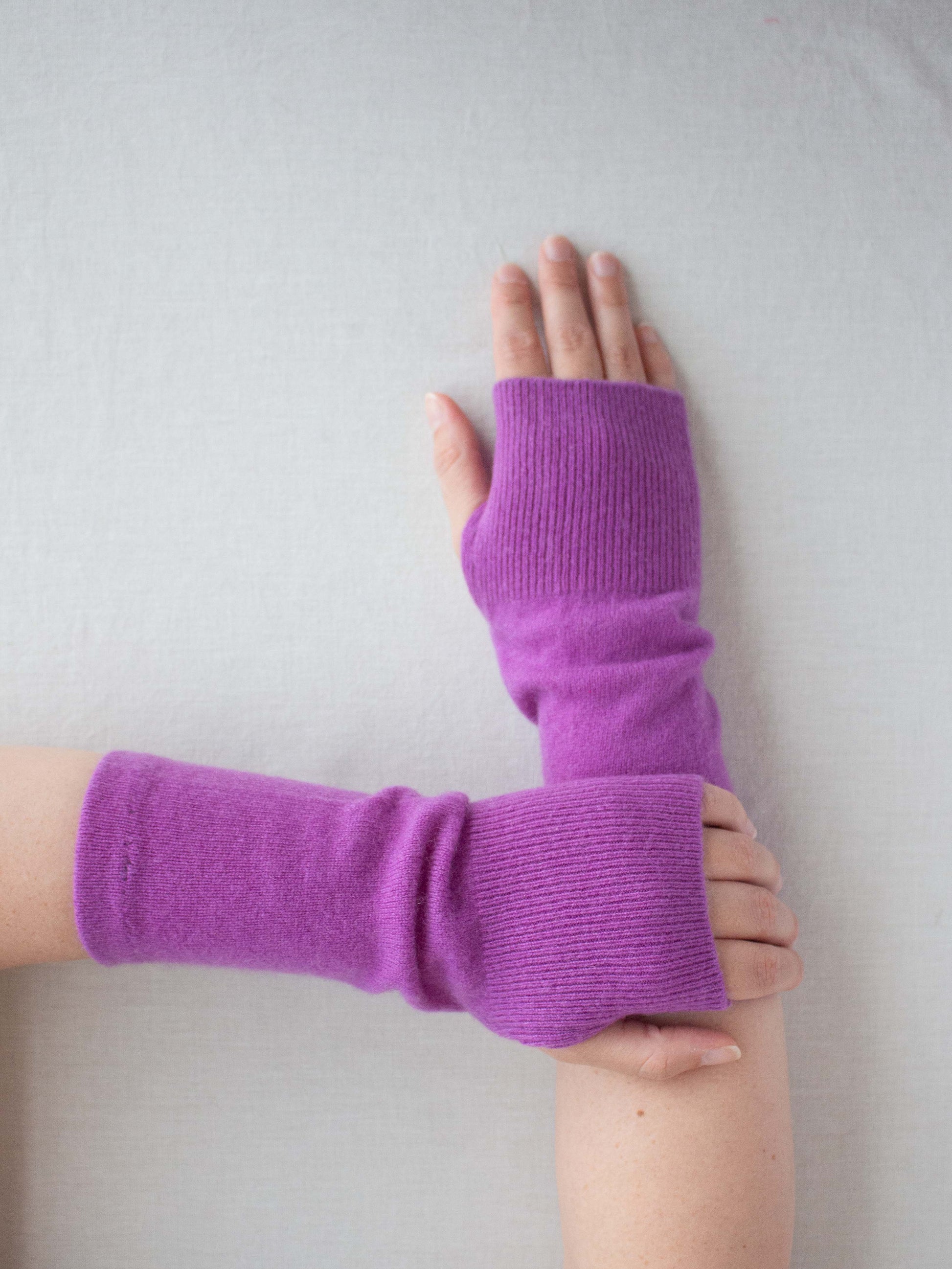 Recycled cashmere hand warmers