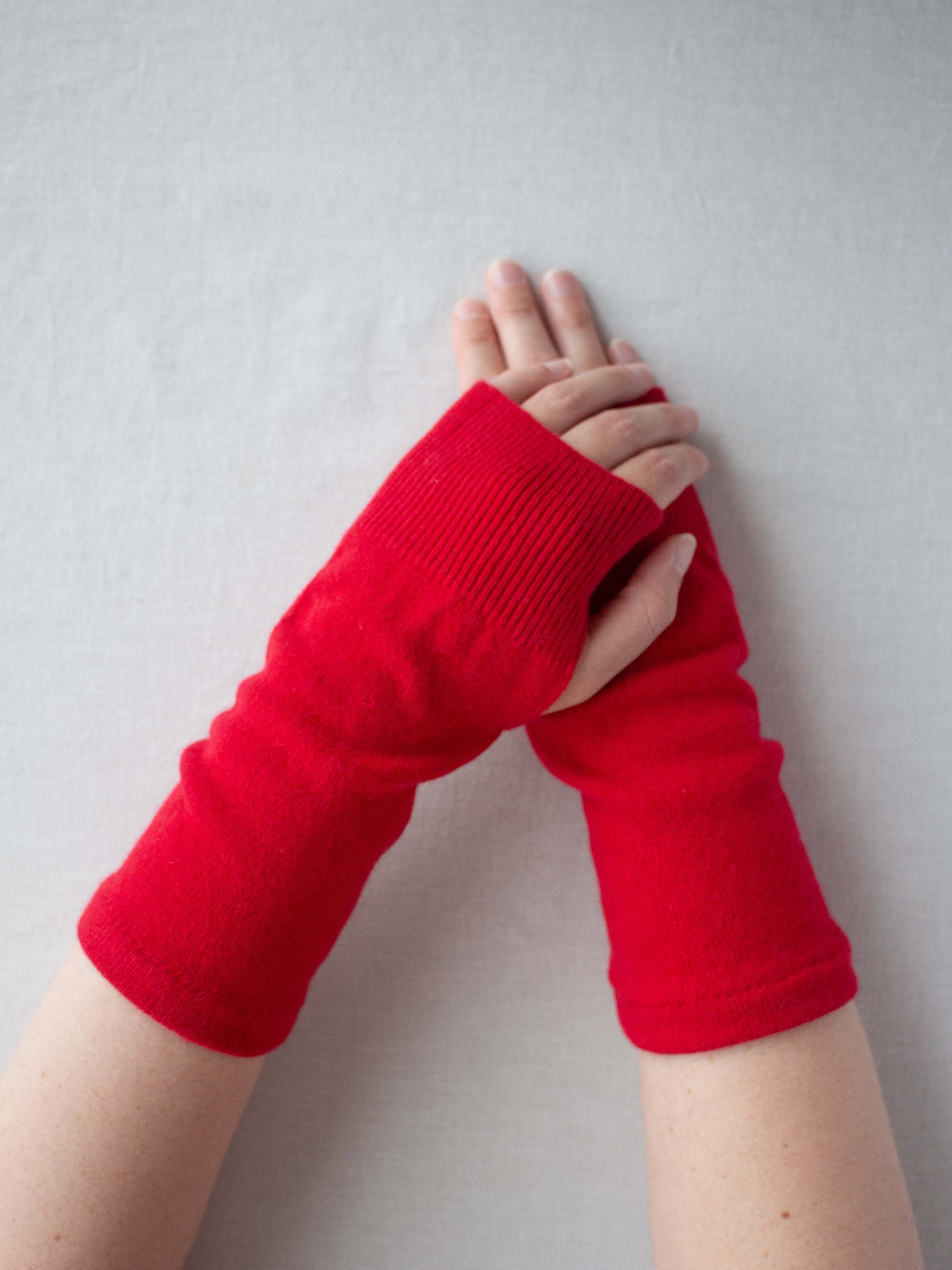 Recycled cashmere hand warmers