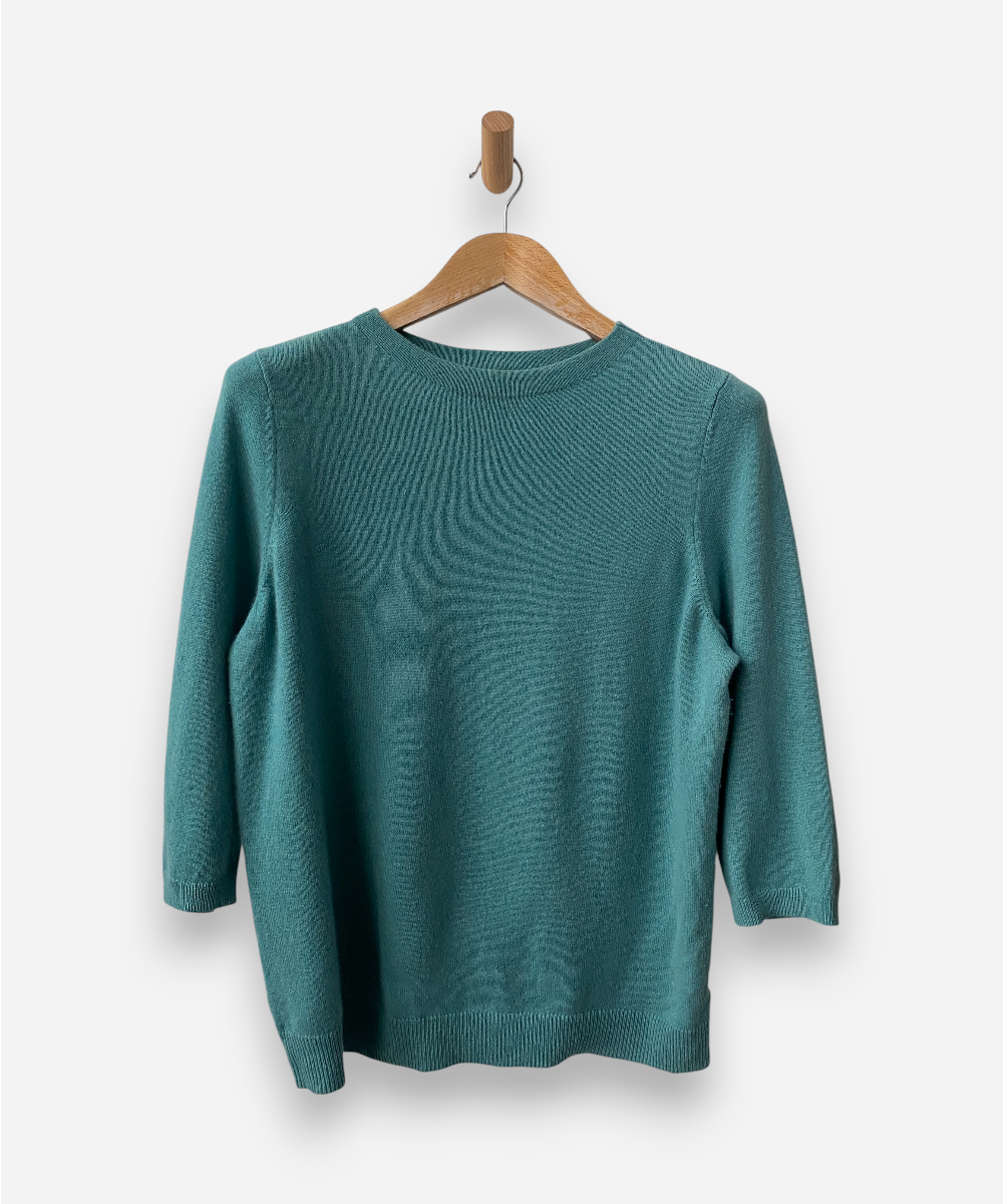 Secondhand cashmere jumper